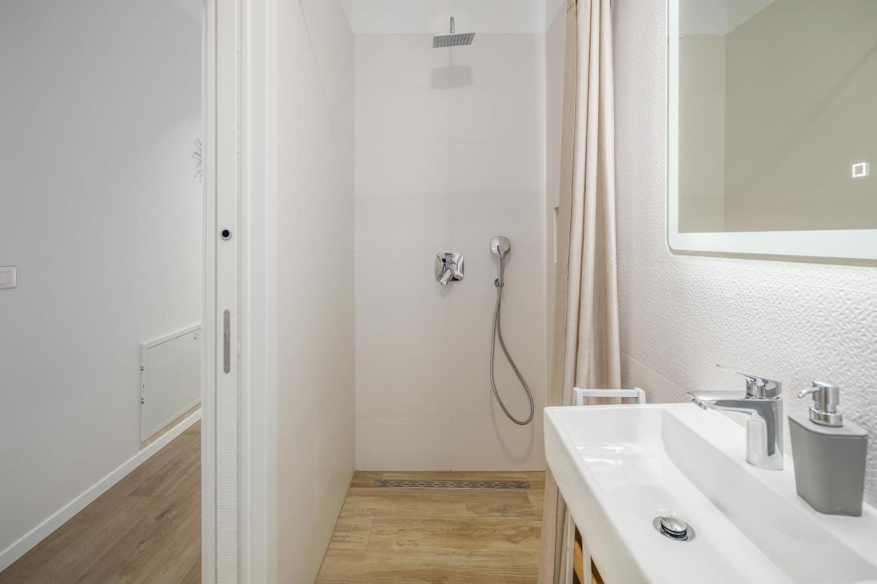 Apartment Nina & Mauro Пореч Екстер'єр фото